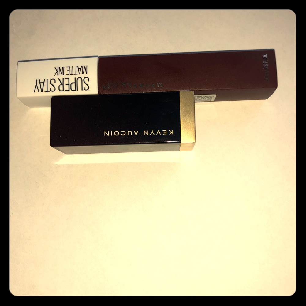 Lipstick, why not?